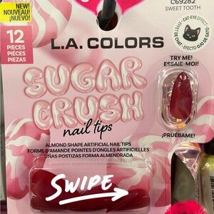 ⚠️ 5/25: L.A. COLORS Sugar Crush Almond Nail Tips - Red Sweet Tooth
